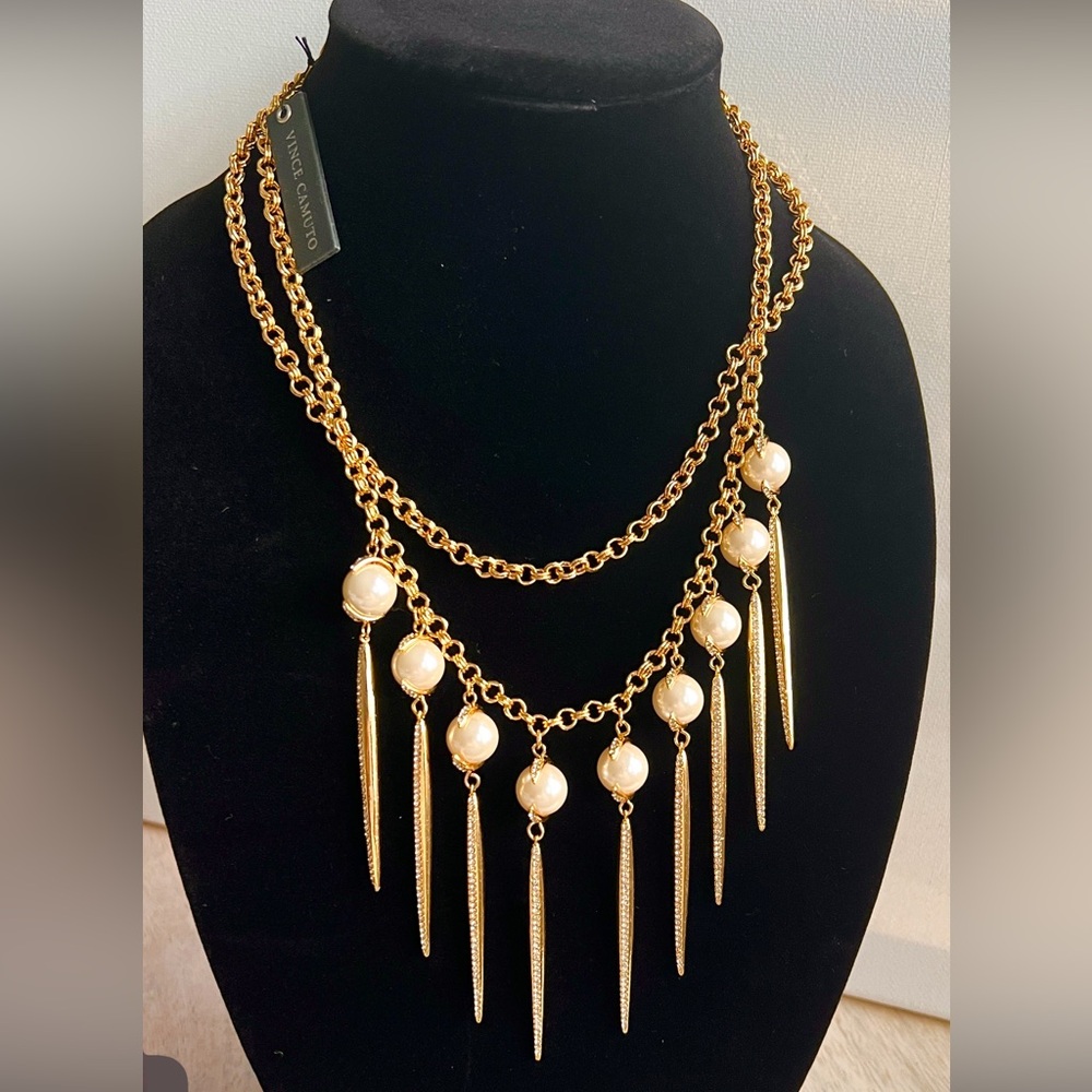 🆕VINCE CAMUTO pearls Necklace Gold -tone with Pearls
